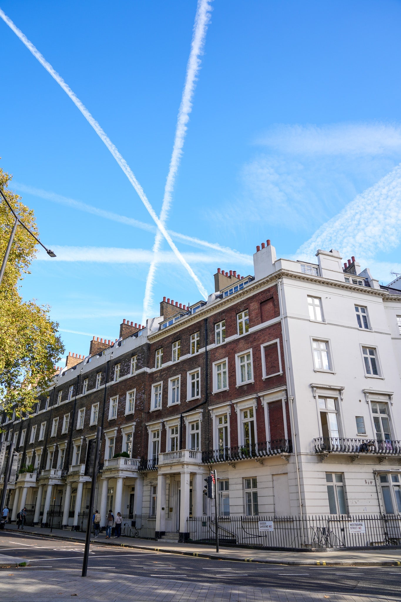Lo2407 - Con Trails - Professional Fine Art Print and Wall Art by MK2 Photos
