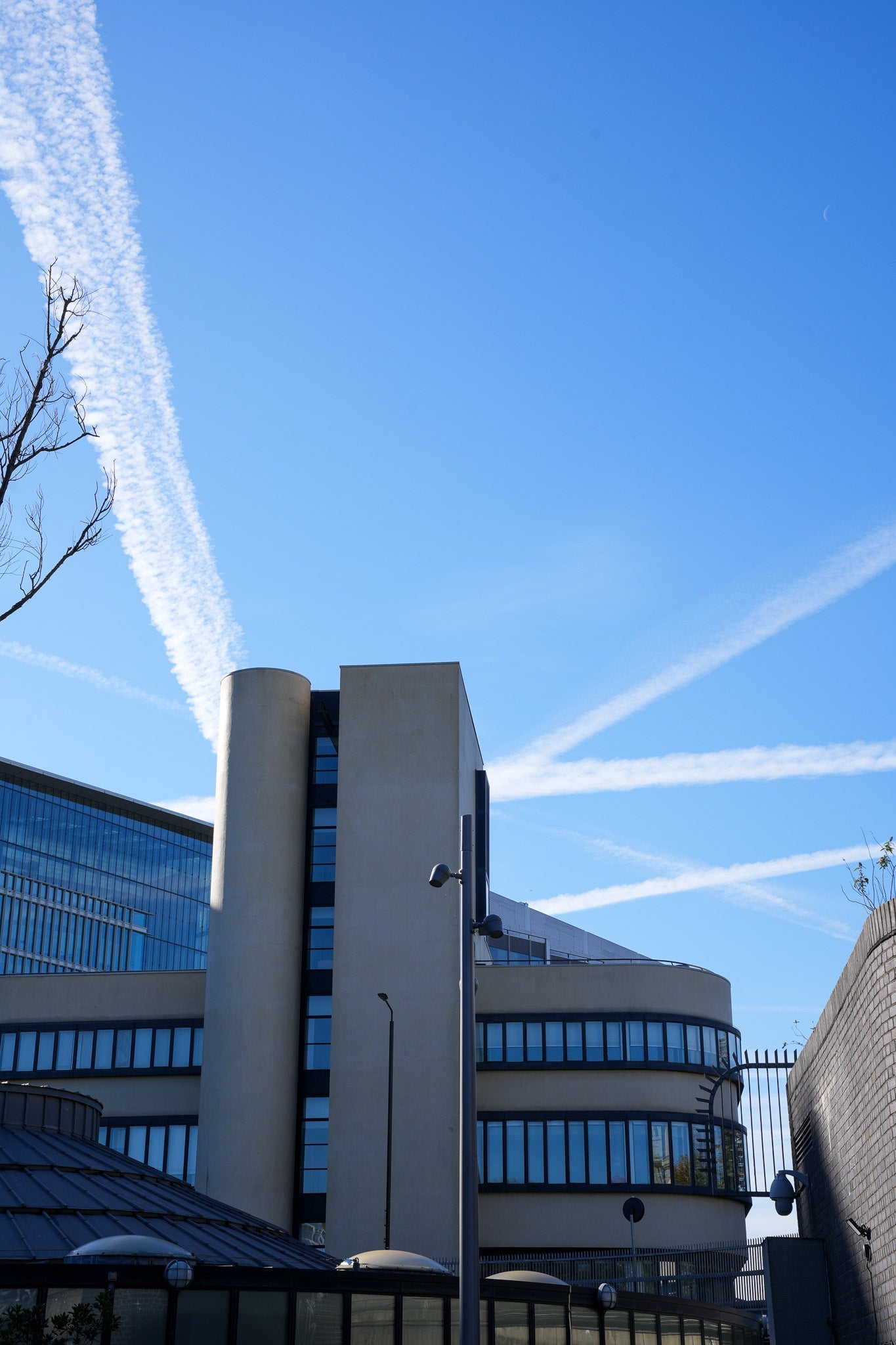 Lo2403 - Con Trails - Professional Fine Art Print and Wall Art by MK2 Photos