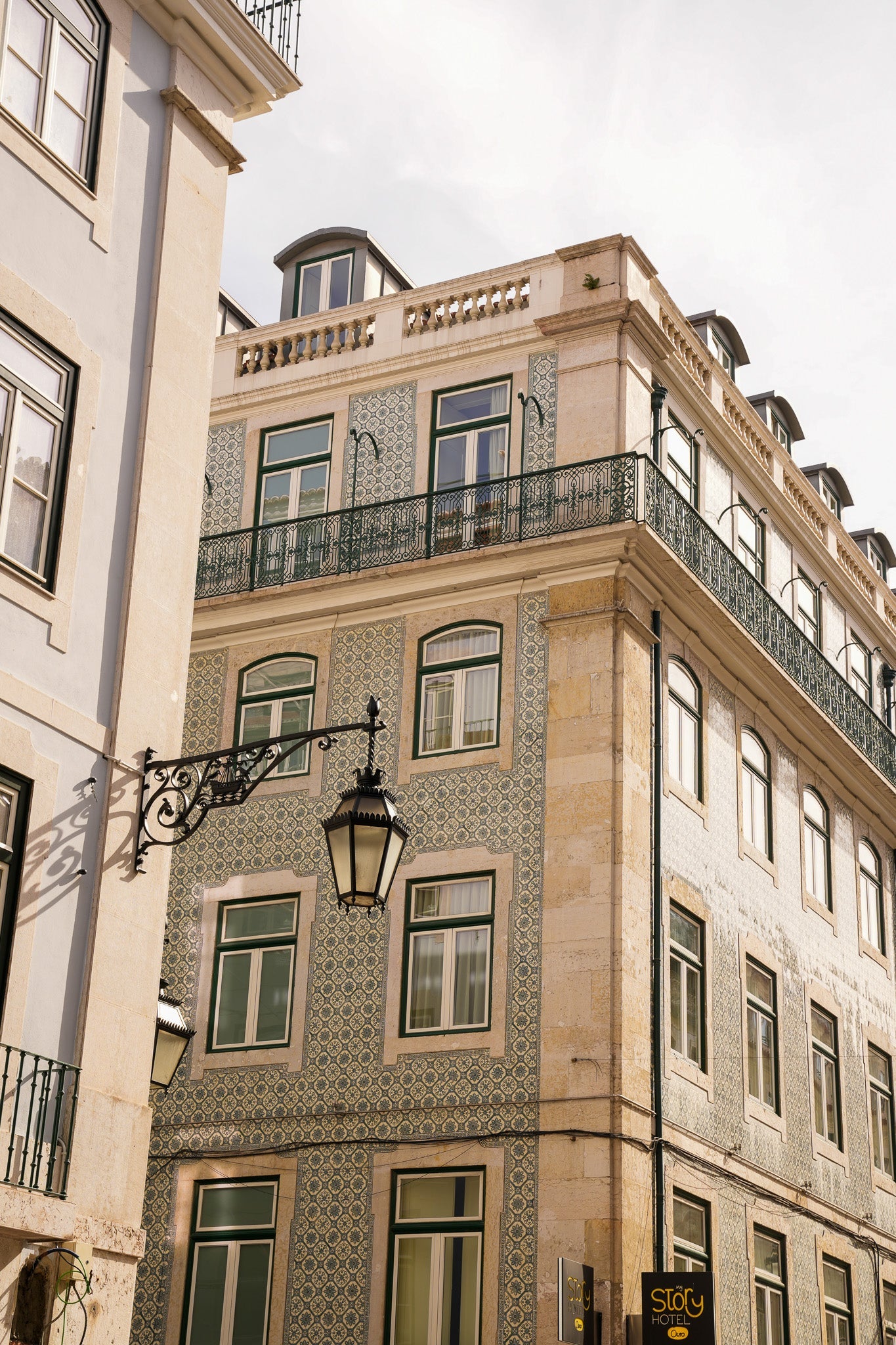 Po2524 - Lisbon - Professional Fine Art Print and Wall Art by MK2 Photos